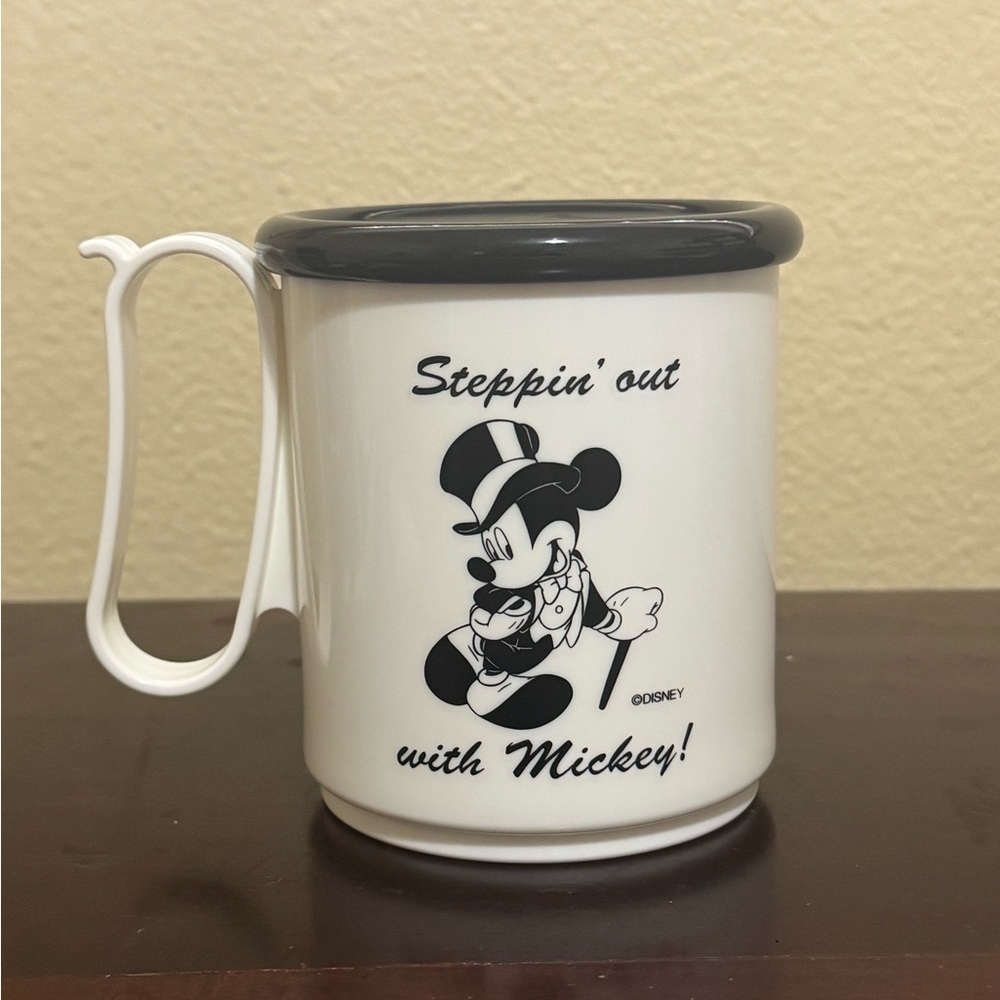 Tupperware Mug Logo Steppin Out With Mickey 1997 Rare Disney